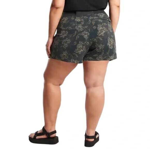 Athleta Trekkie‎ North Printed Short Plus Size 24 NWT - Picture 2 of 4